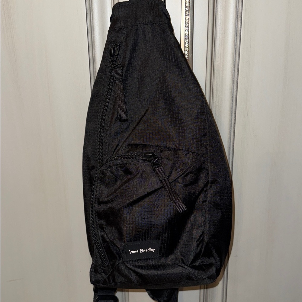 EUC Vera Bradley Classic Black Sling Bag